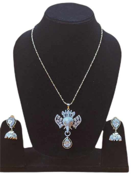 Women- Ganesh ji Pendant set